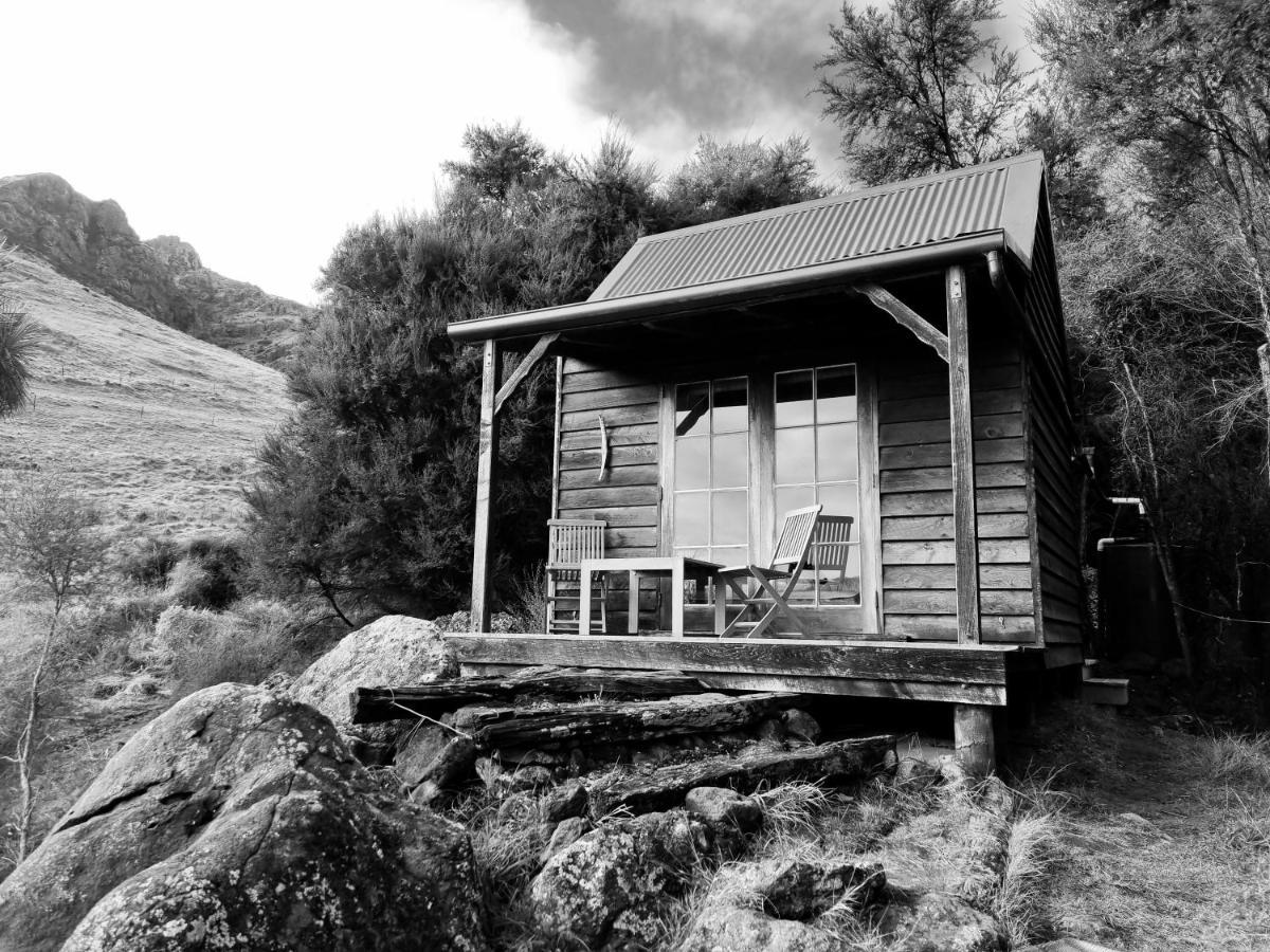 Hotel Manaaki Mai, Rustic Retreat Bush Cabin Christchurch Exterior foto